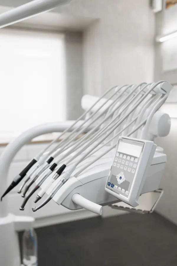 Instrumental rotatorio del gabinete dental